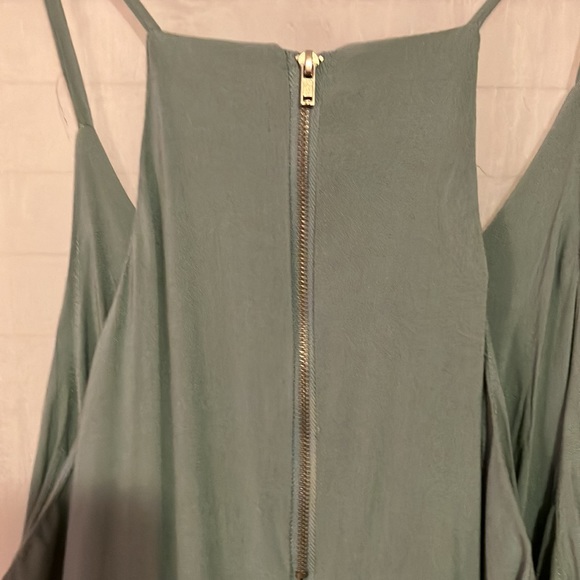 Romeo & Juliet Couture Sea Green/Blue Dress - Picture 7 of 7